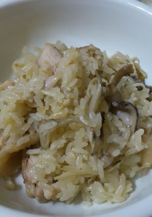 ほんのり甘い。きのこと鶏肉の炊き込みご飯-レシピのメイン写真