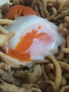 焼きうどん 温玉のせ-レシピのメイン写真