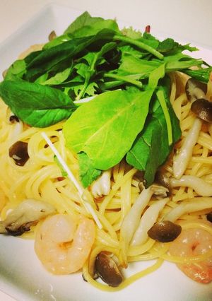 エビと舞茸のペペロンチーノ♡レモン風味-レシピのメイン写真