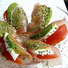 รูปของ パクパク食べれる☆カプレーゼ