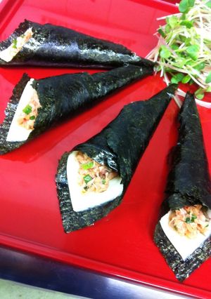 混ぜるだけ！ツナキムチ海苔巻き-レシピのメイン写真