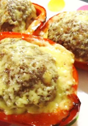 大きいピーマンの肉詰め-レシピのメイン写真
