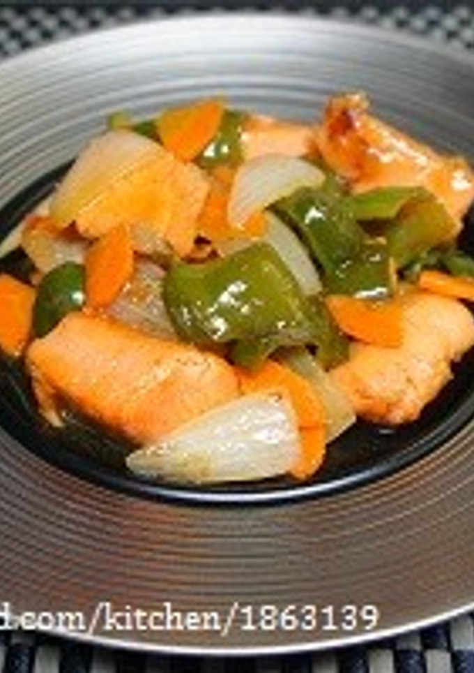 ぽん酢で減塩☆鮭と野菜の甘酢炒め-レシピのメイン写真