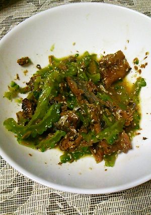 チンだけ！ゴーヤとさんまの蒲焼和え-レシピのメイン写真