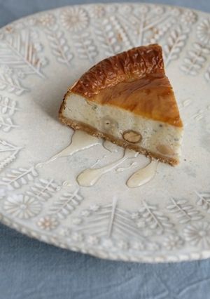 ブルーチーズのチーズケーキ ハニーナッツ-レシピのメイン写真