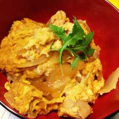 รูปของ 簡単！すき焼きのタレで作る親子丼♡
