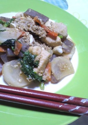 鶏肉と野菜のゴマ味噌炒め ナッツ入り-レシピのメイン写真