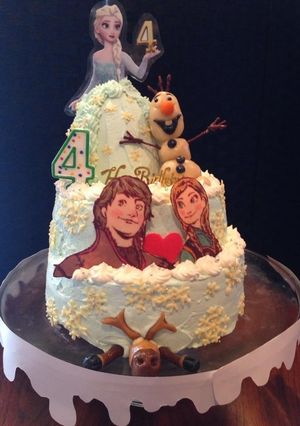 アナと雪の女王の誕生日ケーキ-レシピのメイン写真