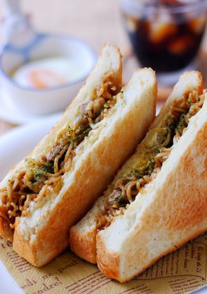 食パンで作る＾＾焼きそばサンド♪-レシピのメイン写真