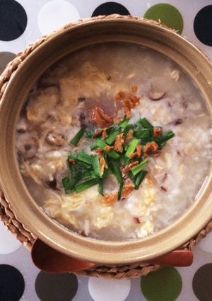 えび＋しいたけ＋ニラ＋卵＋生姜の中華粥-レシピのメイン写真
