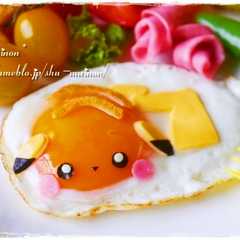 รูปของ 目玉焼きアートdeピカチュウ☆キャラ弁