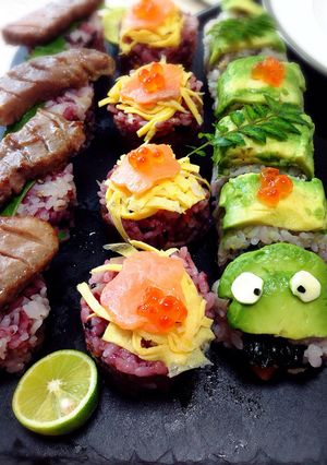 パーティーにも！キャタピラーロール寿司-レシピのメイン写真