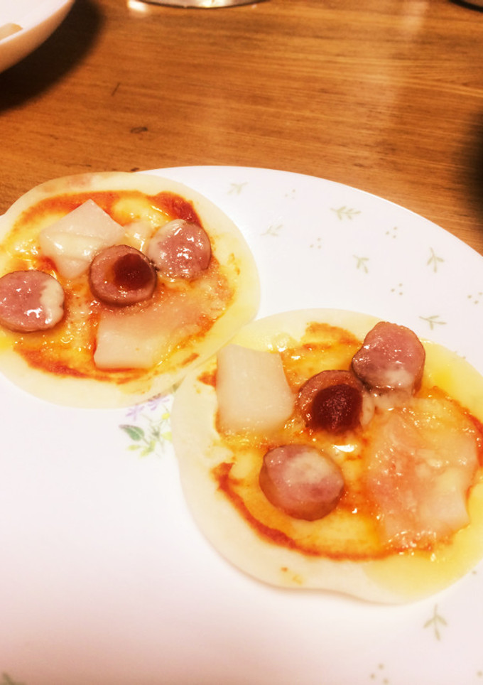餃子の皮で簡単ピザ *-レシピのメイン写真
