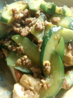 きゅうりで♪豆腐ひき肉の甘辛炒め-レシピのメイン写真