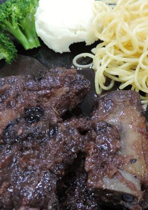 スペアリブの赤ワイン煮込み-レシピのメイン写真