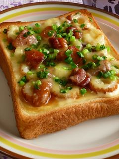 ◆焼き鳥缶と竹輪のマヨチーズトースト◆-レシピのメイン写真