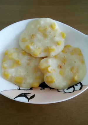 手づかみ大好き☆米粉とお豆腐のパンケーキ-レシピのメイン写真