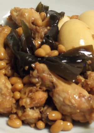 トロトロ～鶏手羽と昆布と大豆の煮物-レシピのメイン写真
