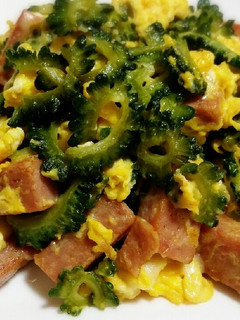苦くない!?ゴーヤのマヨチーズ炒め-レシピのメイン写真