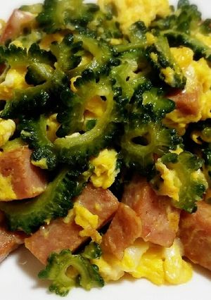 苦くない！？ゴーヤのマヨチーズ炒め-レシピのメイン写真