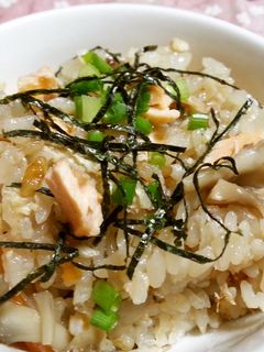 秋鮭とキノコの炊き込み御飯-レシピのメイン写真