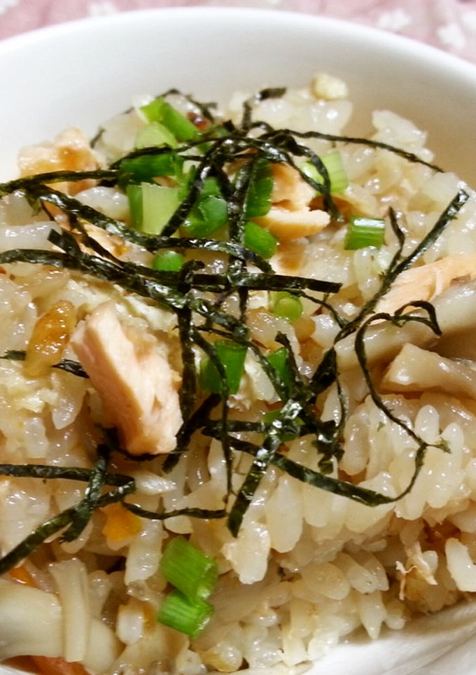 秋鮭とキノコの炊き込み御飯-レシピのメイン写真