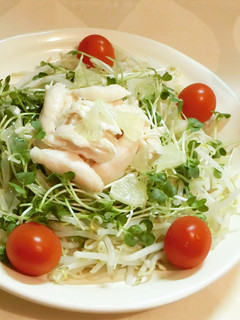 鶏ササミ蒸しサラダとレモンドレッシング-レシピのメイン写真