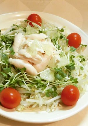 鶏ササミ蒸しサラダとレモンドレッシング-レシピのメイン写真