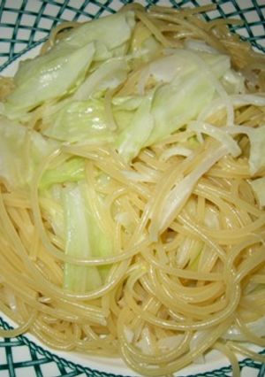 キャベツとサワークリームのパスタ-レシピのメイン写真