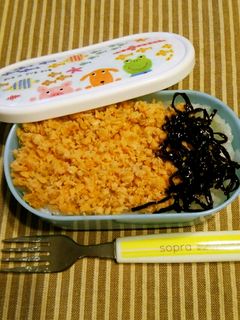 秋鮭!そぼろ弁当♪-レシピのメイン写真