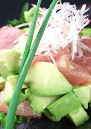 アボカドと鮪-レシピのメイン写真