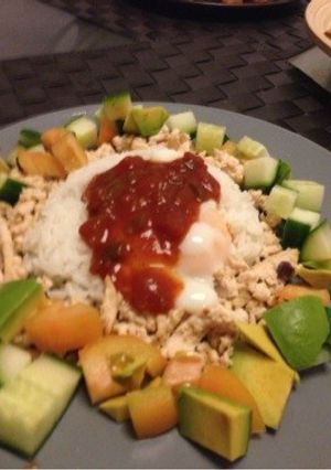 簡単♪鶏そぼろとサラダのヘルシーご飯-レシピのメイン写真