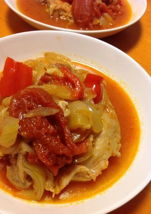 にんにくの効いた鶏もも肉のトマト缶煮込み-レシピのメイン写真