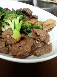 簡単!ブロッコリーの肉炒め-レシピのメイン写真