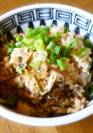 土鍋塩こんぶご飯♪-レシピのメイン写真