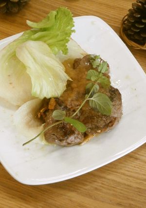 贅沢三昧！牛ヒレ肉玉ねぎソースがけ-レシピのメイン写真