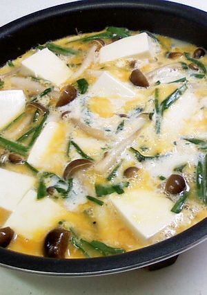 豆腐ニラしめじのミルク卵とじ-レシピのメイン写真