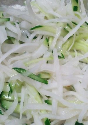 大根サラダの梅こぶマヨ味-レシピのメイン写真