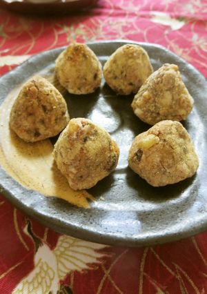 麩＆小豆餡のクルミ入り和菓子-レシピのメイン写真