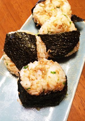 簡単朝ごはん甘辛じゃこのおかずおにぎり-レシピのメイン写真