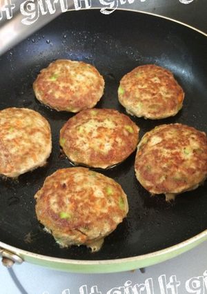 冷凍豆腐で簡単♩豆腐ハンバーグ-レシピのメイン写真