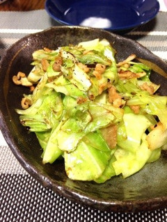 ❋鶏皮とキャベツの塩麹炒め-レシピのメイン写真