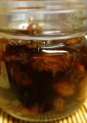 梅干しの種の醤油漬け-レシピのメイン写真