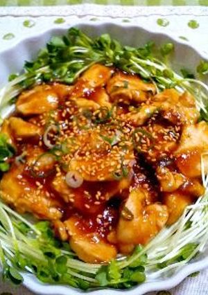 鶏胸肉と焼肉のたれで急ぎの一品^^-レシピのメイン写真