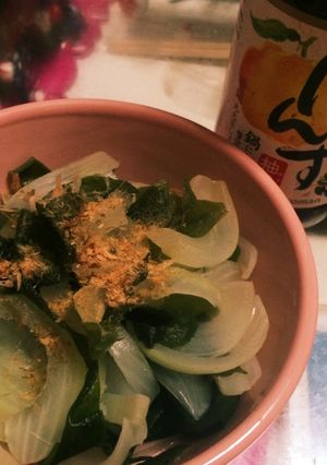血液さらさら？玉ねぎとワカメのおひたし-レシピのメイン写真