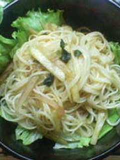 素麺に、梨とみょうがと大葉にんにく醤油!-レシピのメイン写真