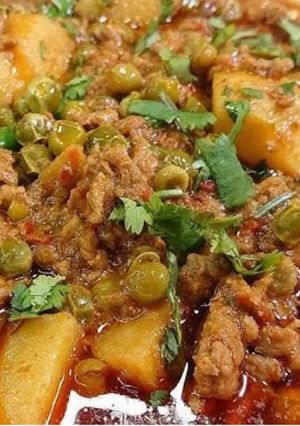 ひき肉とジャガイモとグリンピースのカレー-レシピのメイン写真