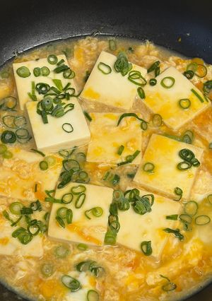 限界！ビンボー飯！豆腐のすき焼き風卵とじ-レシピのメイン写真