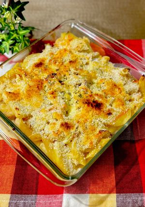 パーティOK！鶏肉とじゃがいもの大皿ドリア-レシピのメイン写真