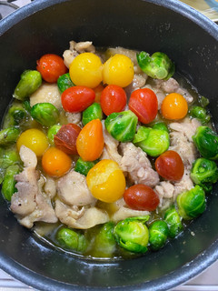 芽キャベツと鷄肉のアヒージョ-レシピのメイン写真